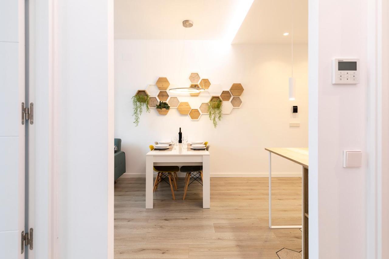 Sylvia 1M - Precioso Apartamento En Primera Linea De Mar - Centrico - Playa - Wifi เอมปูเรียบราบา ภายนอก รูปภาพ