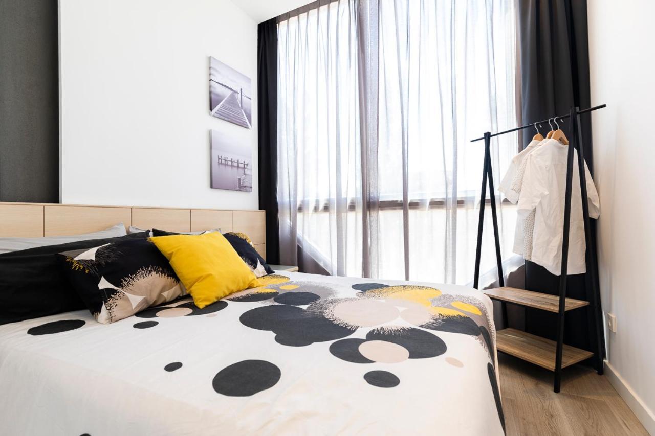 Sylvia 1M - Precioso Apartamento En Primera Linea De Mar - Centrico - Playa - Wifi เอมปูเรียบราบา ภายนอก รูปภาพ